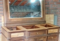 Hogar - Mueble antiguo con espejo lavado - En Venta