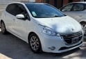 Autos - Peugeot 208 Allure 1.6 touchscree 2015 Nafta 149000Km - En Venta