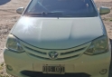 Autos - Toyota ETIOS XS 2014 GNC 250000Km - En Venta