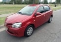 Autos - Toyota ETIOS XS 2016 Nafta 120000Km - En Venta