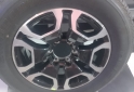 Accesorios para Autos - LLANTA Y CUBIERTA PARA HILUX - En Venta