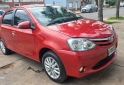 Autos - Toyota Etios 2015 Nafta 96500Km - En Venta