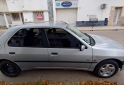 Autos - Peugeot XR 1999 Nafta 345000Km - En Venta
