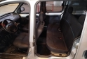 Utilitarios - Renault Kangoo PH3 confort 1.6 2016 Nafta 115000Km - En Venta