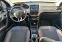 Autos - Peugeot 2008 2020 Nafta 100000Km - En Venta