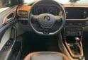Autos - Volkswagen T-Cross Hero 2021 Nafta 120000Km - En Venta