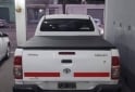 Camionetas - Toyota Hilux Dx 2.5 pack 4x4 2015 Diesel 240000Km - En Venta