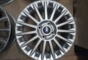 Accesorios para Autos - Llantas 16" Ford Fiesta Kinetic Impecables $600.000 las 4. NO BAJO PRECIO - En Venta
