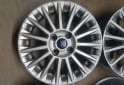 Accesorios para Autos - Llantas 16" Ford Fiesta Kinetic Impecables $600.000 las 4. NO BAJO PRECIO - En Venta