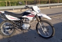 Motos - Corven R1 2022 Nafta 3800Km - En Venta