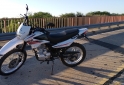 Motos - Corven R1 2022 Nafta 3800Km - En Venta