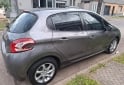 Autos - Peugeot 208 nav touch 2014 Nafta 135000Km - En Venta