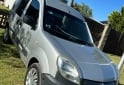 Utilitarios - Renault Kangoo 2015 GNC 200000Km - En Venta
