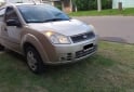 Autos - Ford Fiesta max ambiente MP3 2009 Nafta 184000Km - En Venta