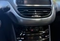 Autos - Peugeot 208 2015 Nafta 96000Km - En Venta