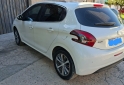 Autos - Peugeot 208 FELINE 2017 Nafta 105000Km - En Venta