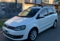 Autos - Volkswagen SURAN 2011 Nafta 1111Km - En Venta