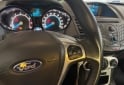 Autos - Ford Fiesta kinetic 2015 Nafta 97000Km - En Venta