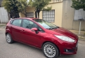 Autos - Ford Fiesta kinetic 2015 Nafta 97000Km - En Venta