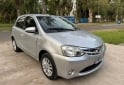 Autos - Toyota Etios 2013 GNC 130000Km - En Venta