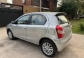 Autos - Toyota Etios 2013 GNC 130000Km - En Venta