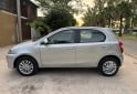 Autos - Toyota Etios 2013 GNC 130000Km - En Venta
