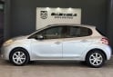 Autos - Peugeot 208 Touchcreen 2014 Nafta 92300Km - En Venta