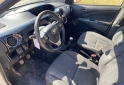 Autos - Toyota ETIOS 2015 Nafta 260000Km - En Venta
