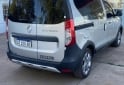 Utilitarios - Renault Kangoo 2024 Nafta 34000Km - En Venta
