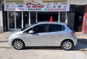 Autos - Peugeot 208 2014 Nafta 130000Km - En Venta