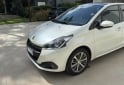 Autos - Peugeot 208 2020 Nafta 48500Km - En Venta