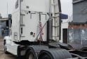 Camiones y Grúas - Vendo camión Freightliner motor detroit 520 HP Caja Fuller de 10 Modelo 2007 - En Venta