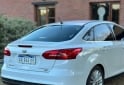 Autos - Ford Focus 4p 2.0 MT Titanium 2017 Nafta 160000Km - En Venta