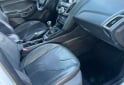 Autos - Ford Focus 4p 2.0 MT Titanium 2017 Nafta 160000Km - En Venta