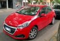 Autos - Peugeot 208 2017 Nafta 130000Km - En Venta