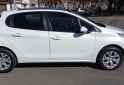 Autos - Peugeot 208 Allure TOUCHESCREN 2015 Nafta 124000Km - En Venta