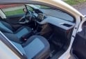 Autos - Peugeot 208 Allure TOUCHESCREN 2015 Nafta 124000Km - En Venta