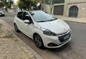 Autos - Peugeot 208 Allure 2017 Nafta 40300Km - En Venta
