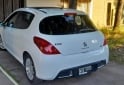 Autos - Peugeot 308 2014 Nafta 110000Km - En Venta
