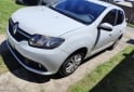 Autos - Renault Logan 2015 Nafta 98000Km - En Venta