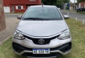 Autos - Toyota Etios X 2020 Nafta 80000Km - En Venta