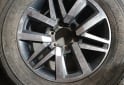 Accesorios para Autos - LÍQUIDO HOY Ruedas 18 Toyota Hilux Muy buenas $1.500.000 las 4. NO BAJO PRECIO - En Venta