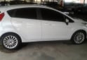 Autos - Ford FIESTA KINETC 2015 2015 Nafta 140000Km - En Venta