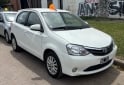 Autos - Toyota Etios 2014 Nafta 132000Km - En Venta
