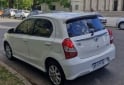 Autos - Toyota Etios xls caja 6ta titula 2017 Nafta 99000Km - En Venta