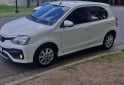 Autos - Toyota Etios xls caja 6ta titula 2017 Nafta 99000Km - En Venta