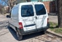 Utilitarios - Peugeot Partner 2020 Diesel 140000Km - En Venta