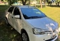 Autos - Toyota Etios 2015 Nafta 116000Km - En Venta