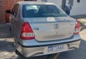 Autos - Toyota Etios xs 2017 Nafta 71000Km - En Venta