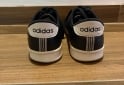 Indumentaria - Zapatillas Adidas originales talle 39 - En Venta